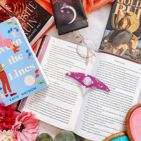 Bookish Page Holder